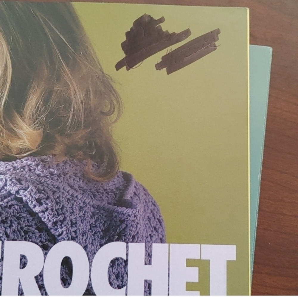 Crochet pattern book - Picture 2 of 9